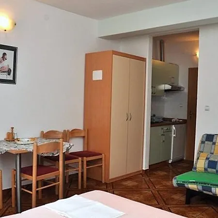 Apartment Riva *