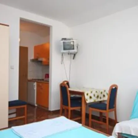 Riva Apartment *